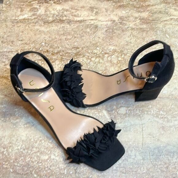 Unisa women’s black chunk heel micro suede square toe heel. Size 7. - Picture 1 of 8